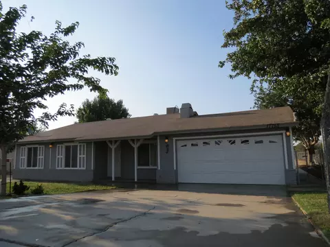 17755 Valeport Ave, Lancaster, CA 93535 photo 2