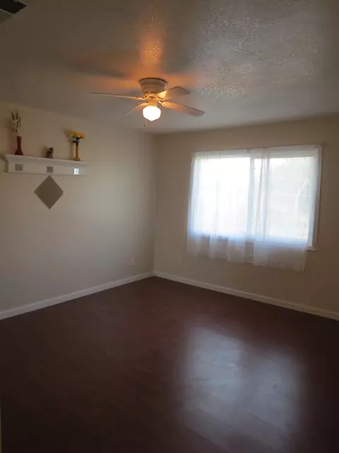 17755 Valeport Ave, Lancaster, CA 93535 photo 8