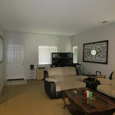 37031 Sabal Ave, Palmdale, CA 93552 photo 5