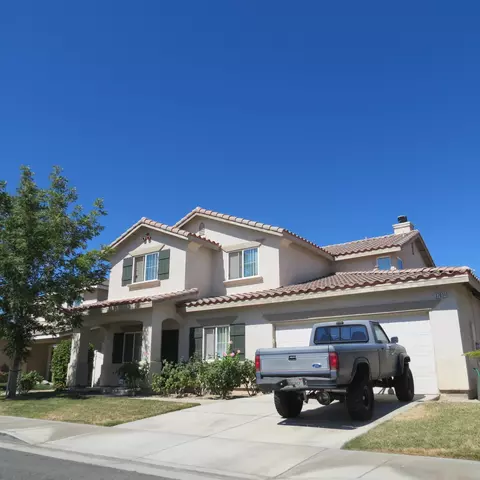 37031 Sabal Ave, Palmdale, CA 93552 photo 2