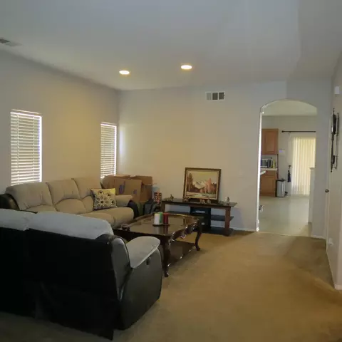 37031 Sabal Ave, Palmdale, CA 93552 photo 4