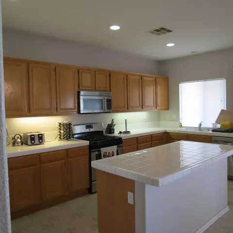 37031 Sabal Ave, Palmdale, CA 93552 photo 10