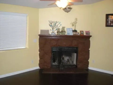 2121 Avenue I E #8, Lancaster, CA 93535 photo 9