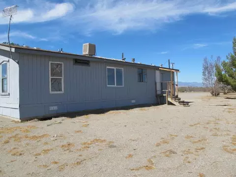 14829 Valle Vista Rd, Phelan, CA 92371 photo 3