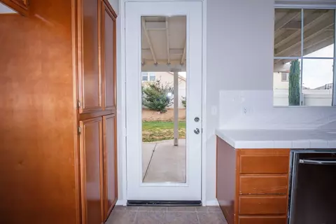 36739 Windtree Cir, Palmdale, CA 93550 photo 28