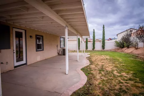 36739 Windtree Cir, Palmdale, CA 93550 photo 26