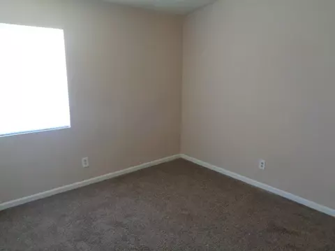 43926 Comstock Ave, Lancaster, CA 93535 photo 10