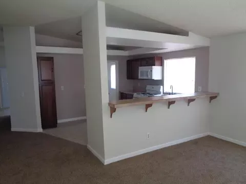 43926 Comstock Ave, Lancaster, CA 93535 photo 6