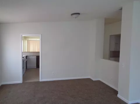 43926 Comstock Ave, Lancaster, CA 93535 photo 4