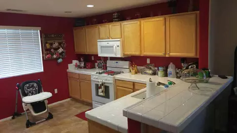 43502 Harbor St, Lancaster, CA 93536 photo 2
