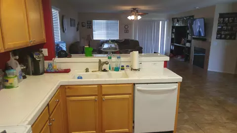 43502 Harbor St, Lancaster, CA 93536 photo 3
