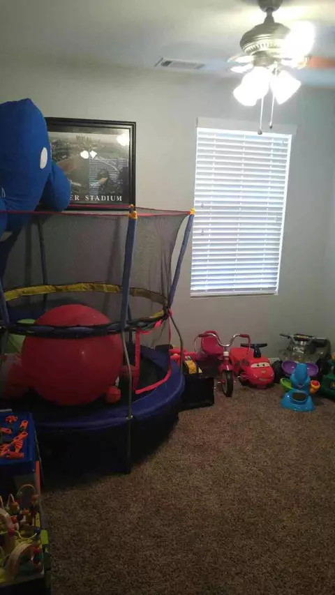 43502 Harbor St, Lancaster, CA 93536 photo 9
