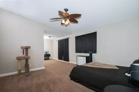 6033 Tulip Cir, Lancaster, CA 93536 photo 13