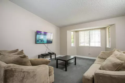 6033 Tulip Cir, Lancaster, CA 93536 photo 8