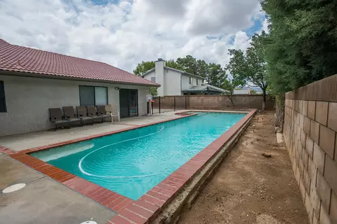 6033 Tulip Cir, Lancaster, CA 93536 photo 18
