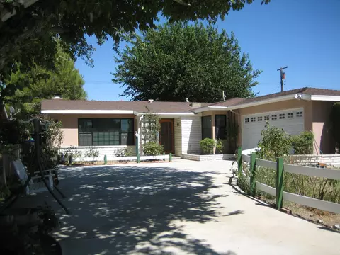 45038 16th St W, Lancaster, CA 93534 photo 1
