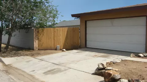 900 Oakwood St, Tehachapi, CA 93561 photo 3