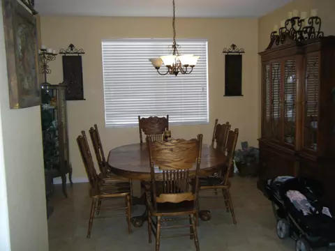 42956 Carpenter Dr, Lancaster, CA 93535 photo 8