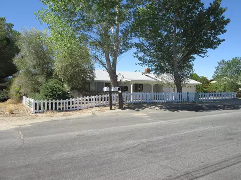16558 Stagecoach Ave, Palmdale, CA 93591 photo 2