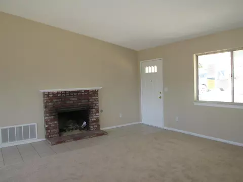 16558 Stagecoach Ave, Palmdale, CA 93591 photo 5