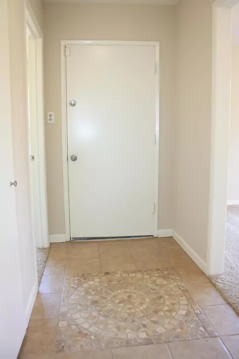 222 Avenue J12 E, Lancaster, CA 93535 photo 2
