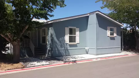 3524 Avenue R Space 24 Ave E Apt Sp #SP 24, Palmdale, CA 93550 photo 2