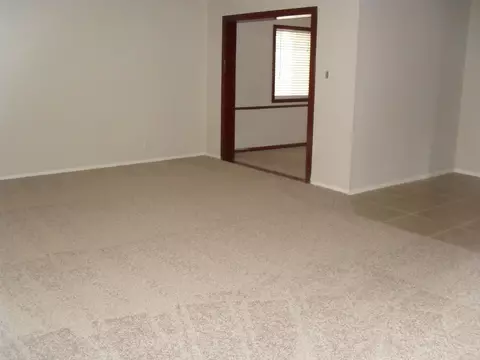 44923 Lorimer Ave, Lancaster, CA 93534 photo 2