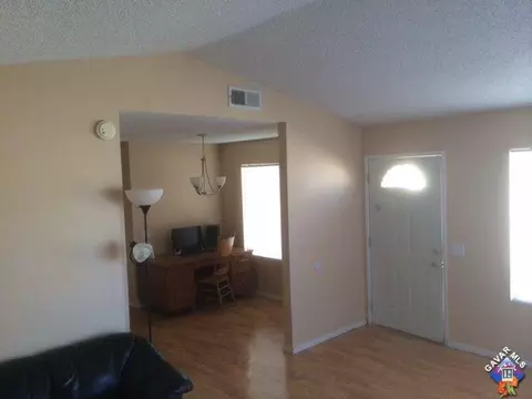 37150 28th Street St E, Palmdale, CA 93550 photo 5