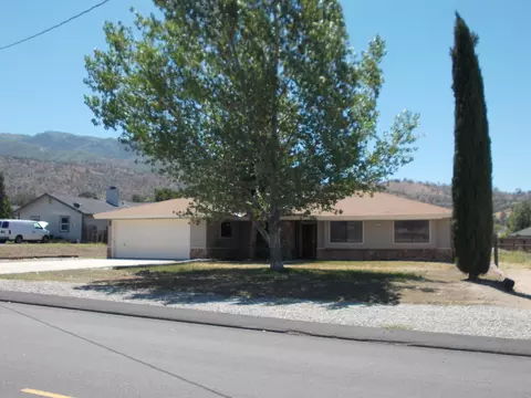 28020 Stallion Springs Dr, Tehachapi, CA 93561 photo 1