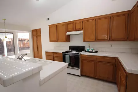 2143 Avenue K3 E, Lancaster, CA 93535 photo 9