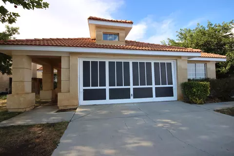 2143 Avenue K3 E, Lancaster, CA 93535 photo 1
