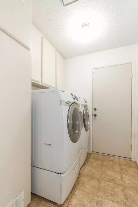 1314 Pasteur Dr, Lancaster, CA 93535 photo 11