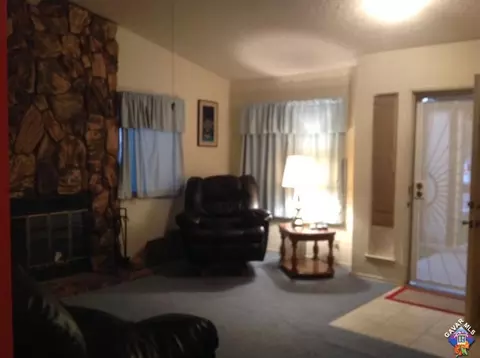2550 Topaz Ln, Lancaster, CA 93535 photo 3