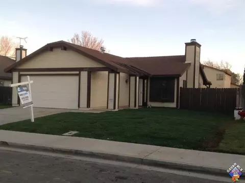 2550 Topaz Ln, Lancaster, CA 93535 photo 1