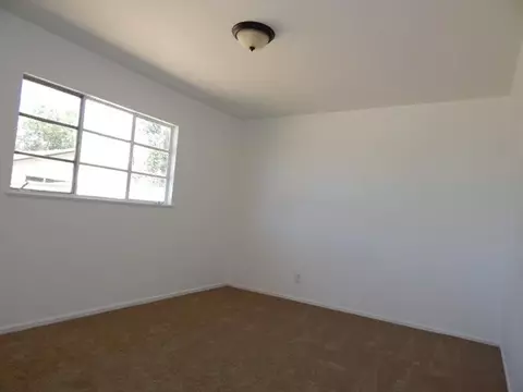 38615 36th St E, Palmdale, CA 93550 photo 11