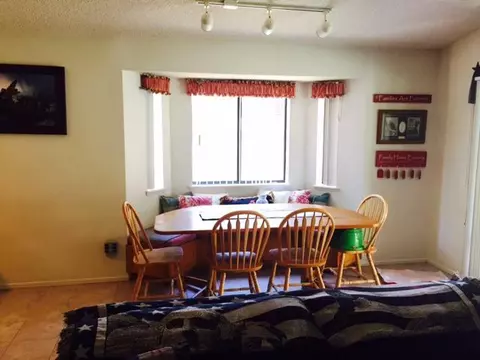 6023 Lilac Cir, Lancaster, CA 93536 photo 5