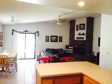6023 Lilac Cir, Lancaster, CA 93536 photo 6