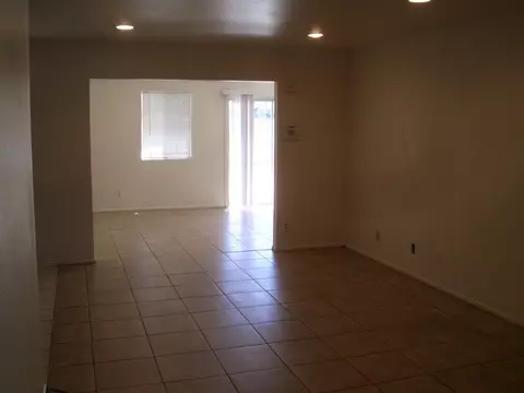 1608 Avenu Q6 E, Palmdale, CA 93550 photo 4