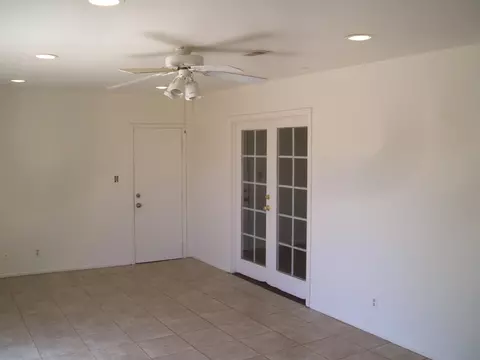 1608 Avenu Q6 E, Palmdale, CA 93550 photo 3