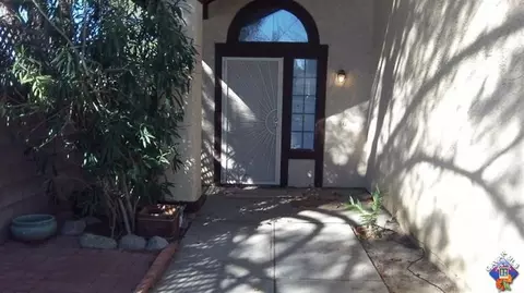 503 E Jackman St, Lancaster, CA 93535 photo 2