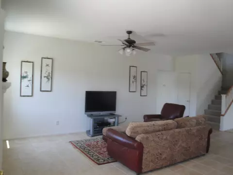 3948 Prestwick Ln, Palmdale, CA 93551 photo 5