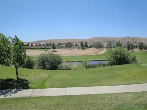 3948 Prestwick Ln, Palmdale, CA 93551 photo 36