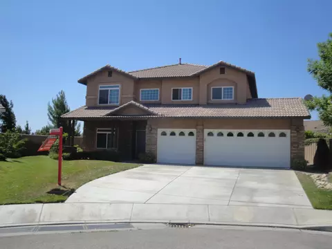 3948 Prestwick Ln, Palmdale, CA 93551 photo 1