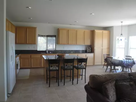 3948 Prestwick Ln, Palmdale, CA 93551 photo 6