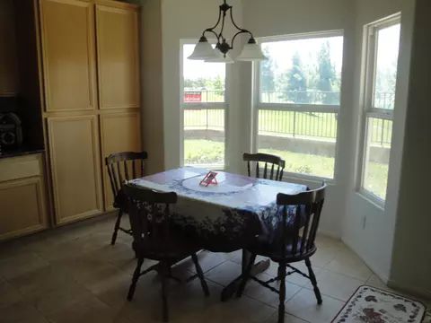 3948 Prestwick Ln, Palmdale, CA 93551 photo 8