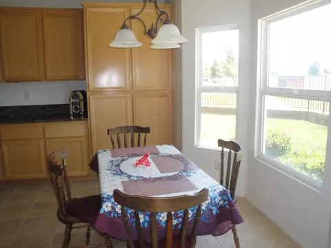 3948 Prestwick Ln, Palmdale, CA 93551 photo 7