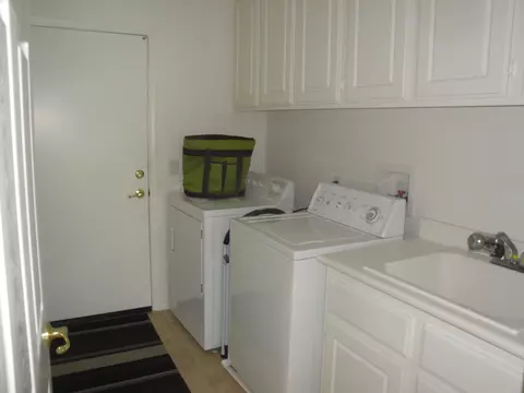 3948 Prestwick Ln, Palmdale, CA 93551 photo 12