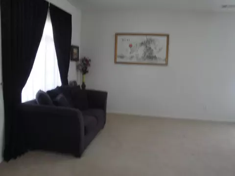 3948 Prestwick Ln, Palmdale, CA 93551 photo 2