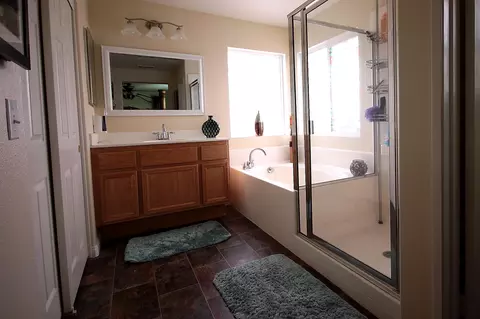 2817 Nugent St E, Lancaster, CA 93535 photo 11