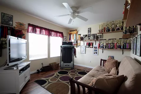 2817 Nugent St E, Lancaster, CA 93535 photo 17